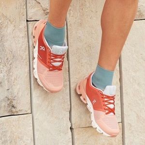 OnCloud Women’s Running Shoes